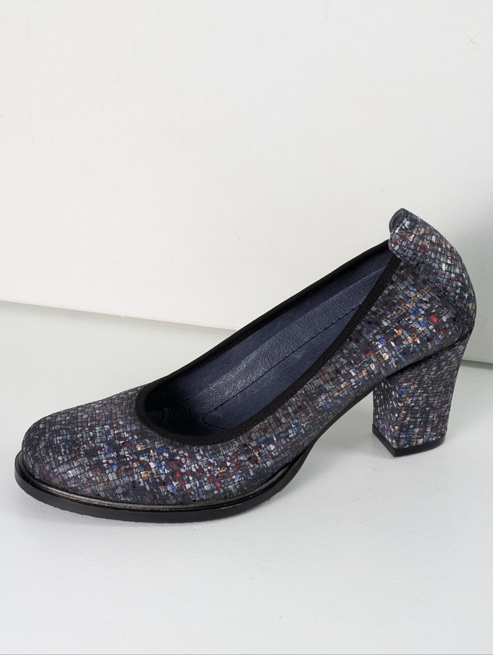 Unity In Diversity Women's Leather Block Heeled Pumps Blue Textured Sz 10 New
